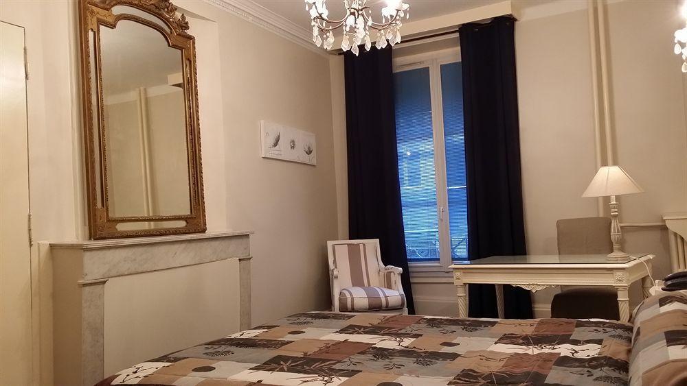Hotel Azur Lyon Dış mekan fotoğraf